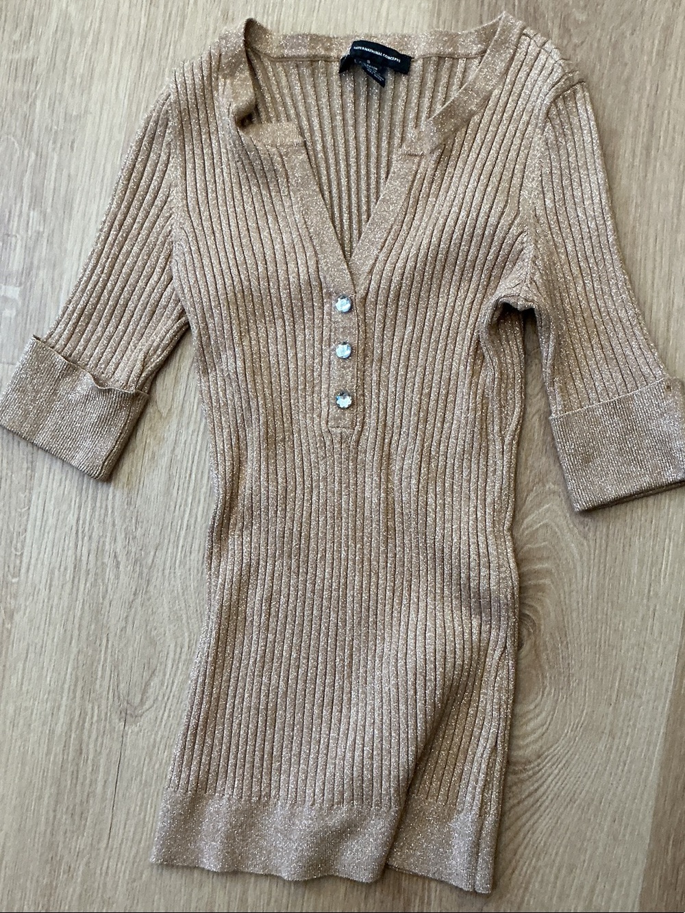 INC International Concepts Metallic Ribbed V‑Neck Tunic in Champagne